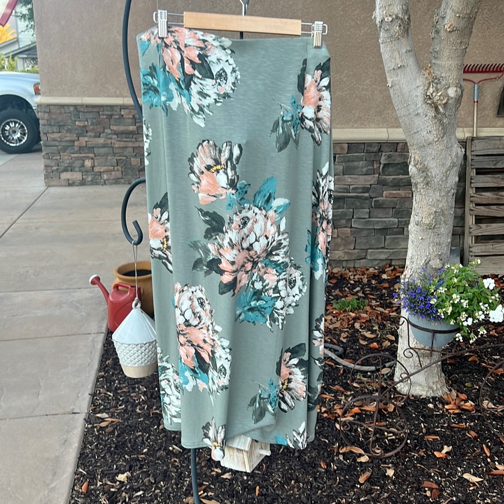 J Jill skirt.
